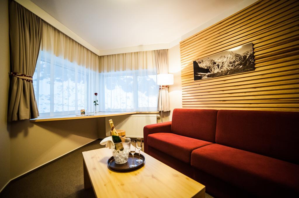 Horsky Hotel Sliezsky Dom Vysoke Tatry Room photo