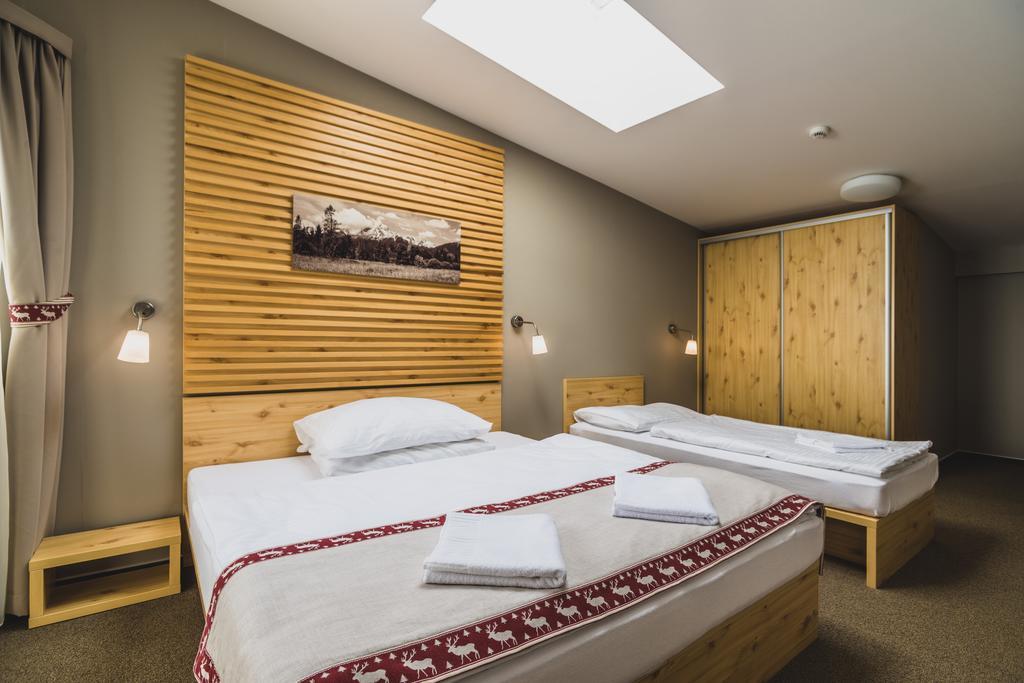 Horsky Hotel Sliezsky Dom Vysoke Tatry Room photo